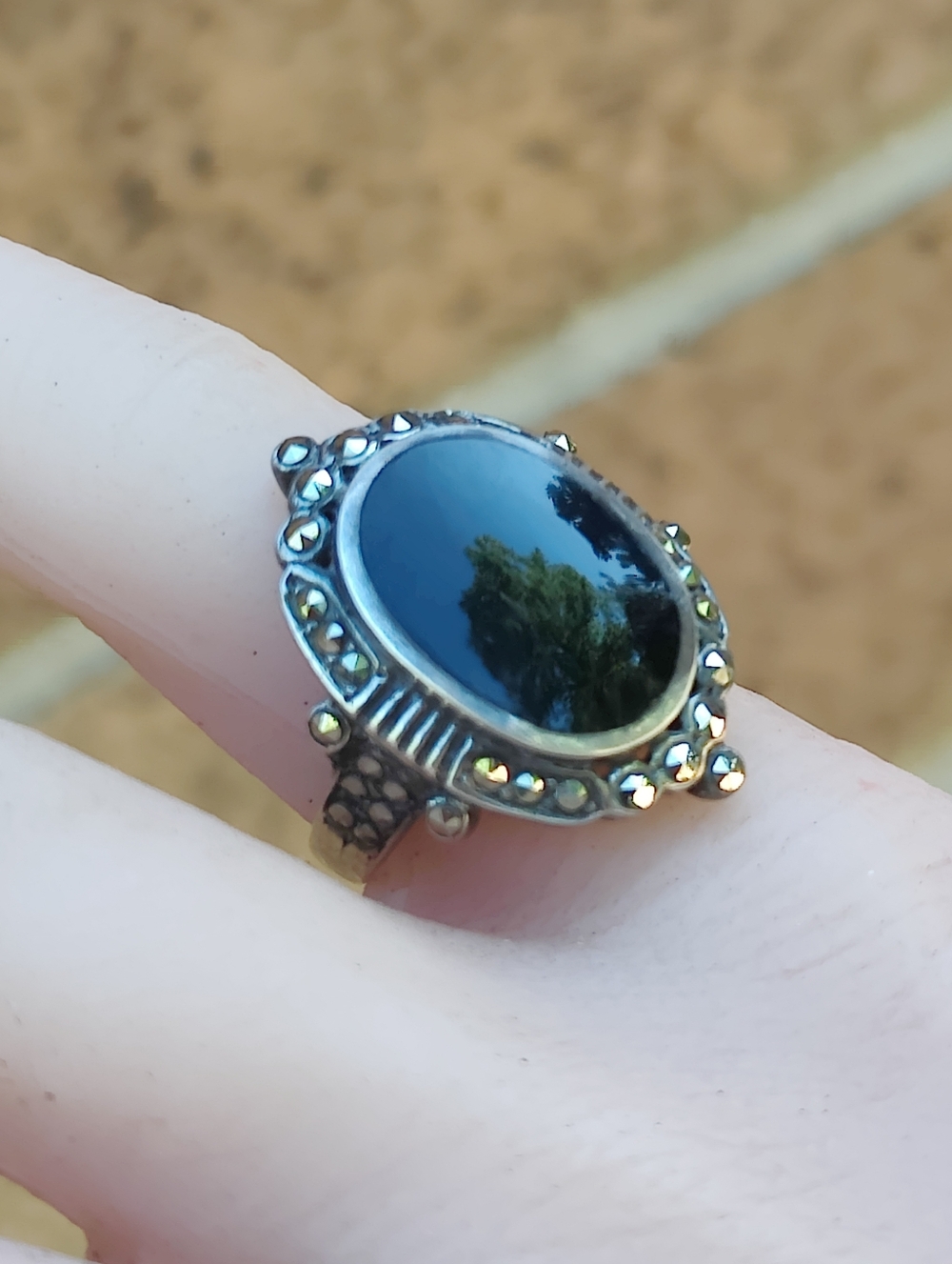 Vintage Sterling Black Onyx And Marcasite Ring - Picture 7 of 8